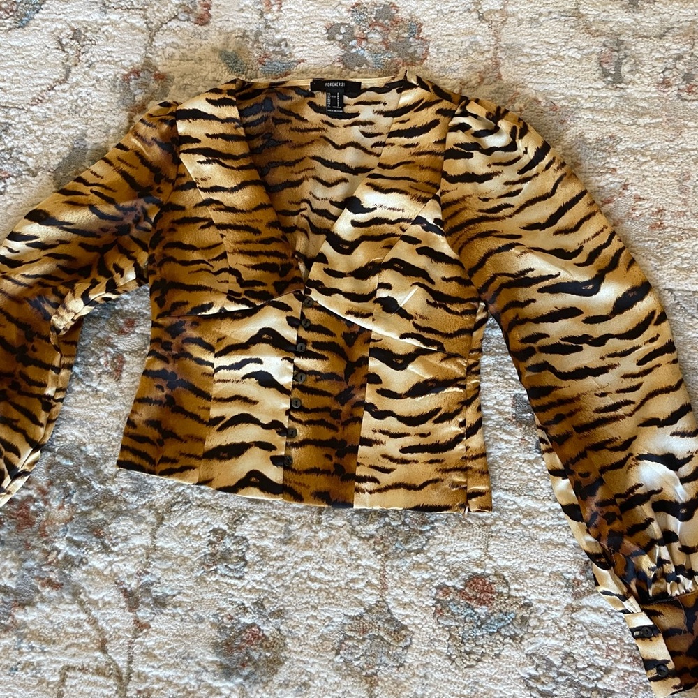 Forever 21 Gold and Black Blouse